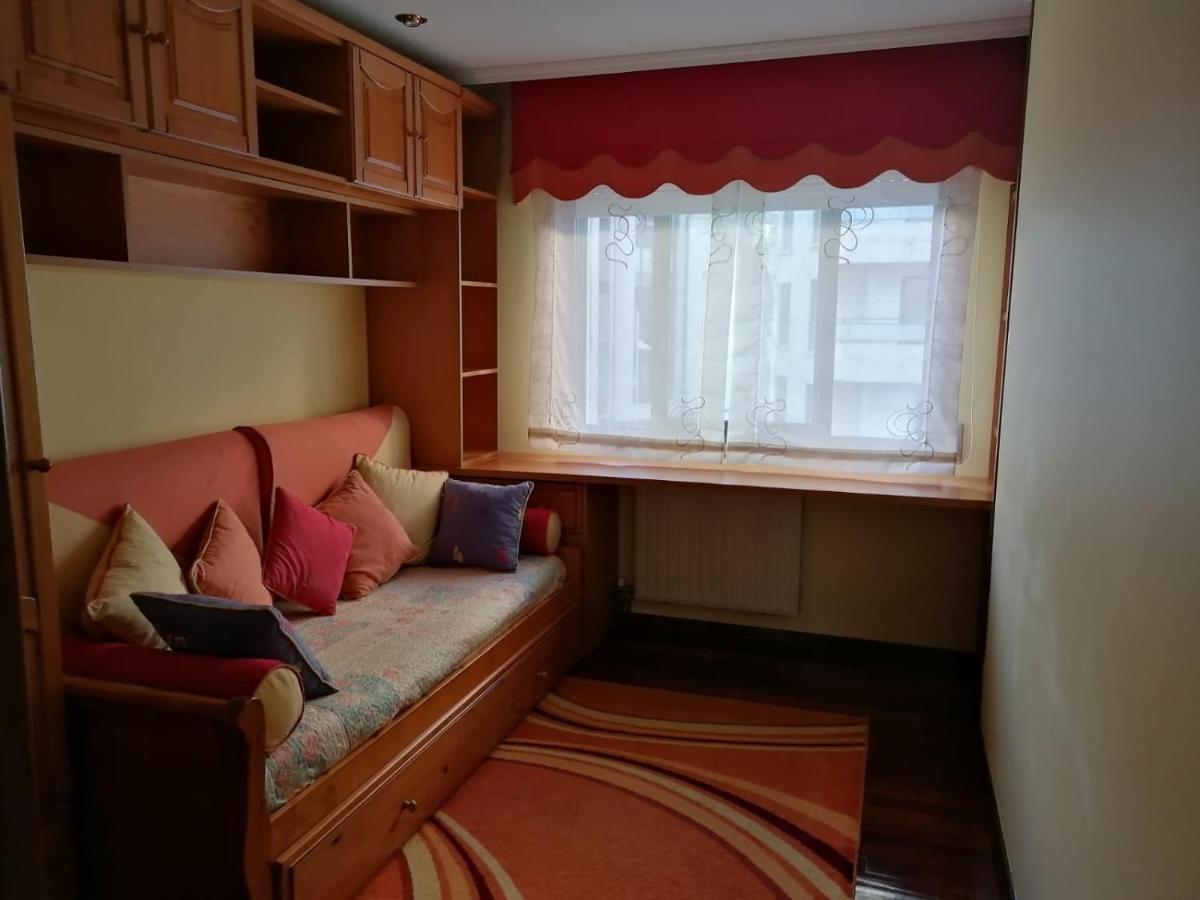 Апартаменти Piso As Camelias Понтеведра Екстер'єр фото