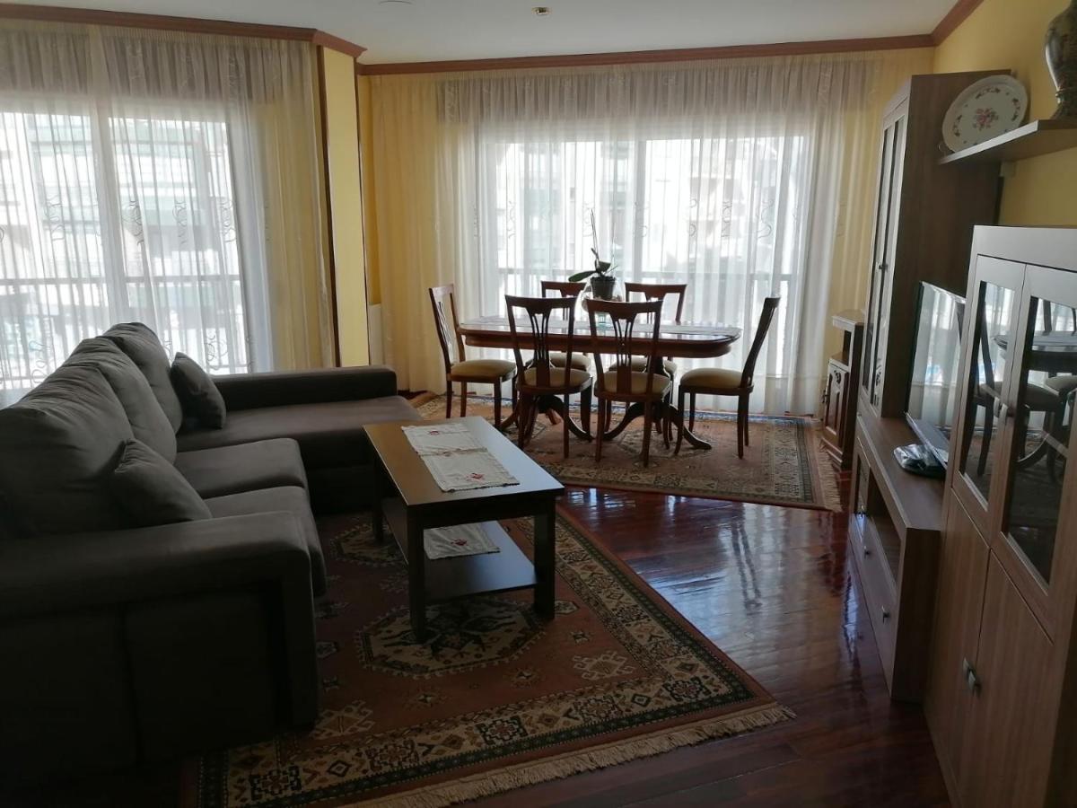 Апартаменти Piso As Camelias Понтеведра Екстер'єр фото
